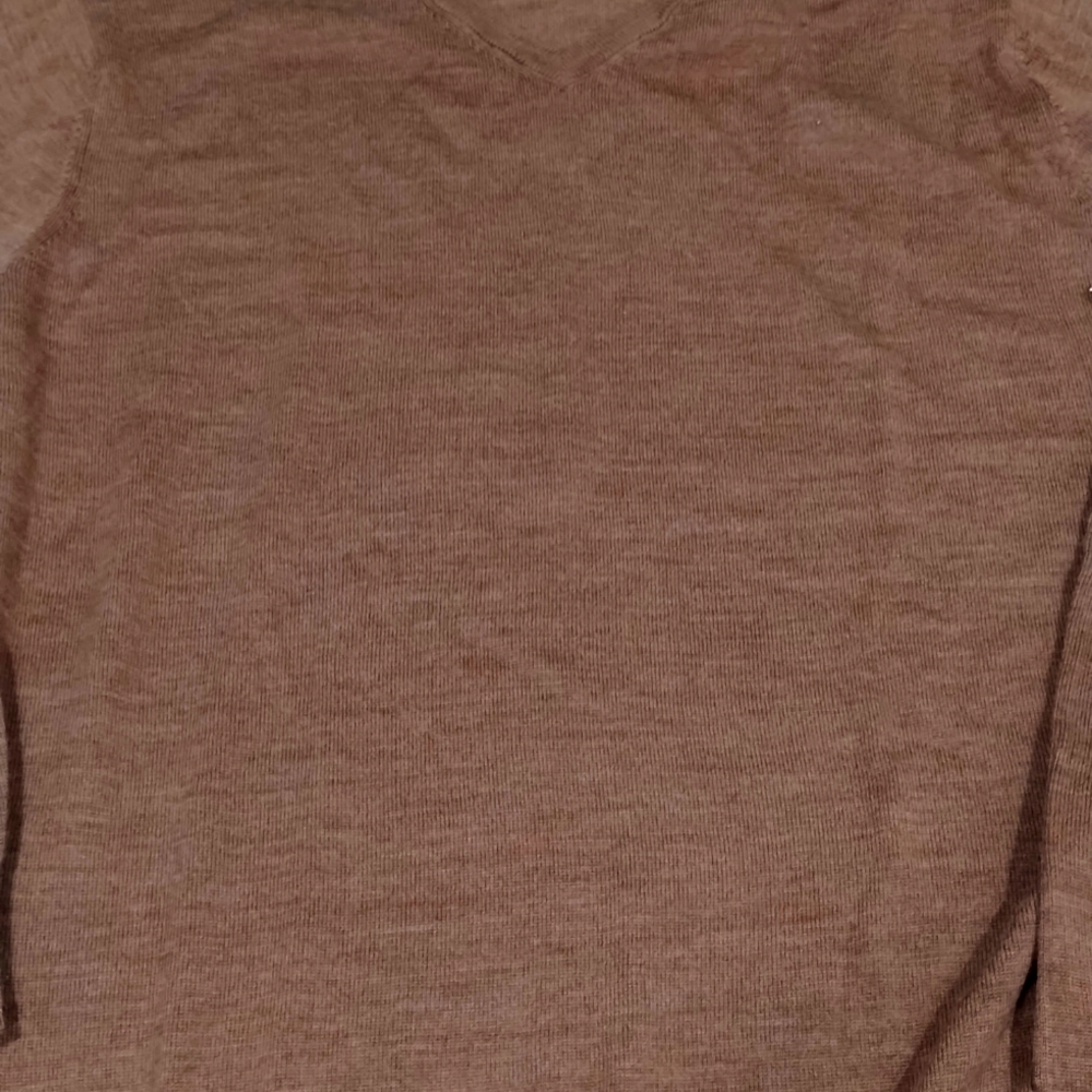 Men's sweater